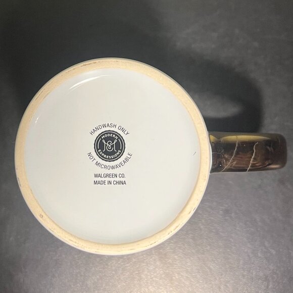 Modern Expressions QUEEN BEE Ceramic Mug ~ Metallic Gold Accents ~ Honey Bee - Picture 10 of 11